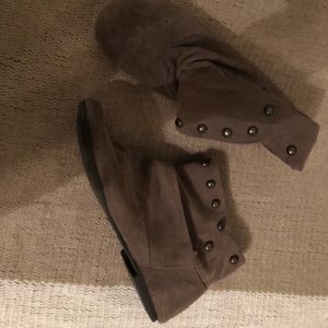 Cute gray booties